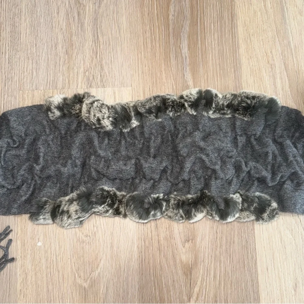 Cedrics Gray Cashmere/Genuine Rex Rabbit Fur Scarf